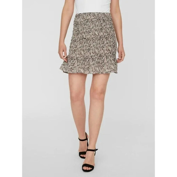 Vero Moda Women's Hollo High Waisted Smock Skirt in Black Size S NWT - Picture 1 of 12